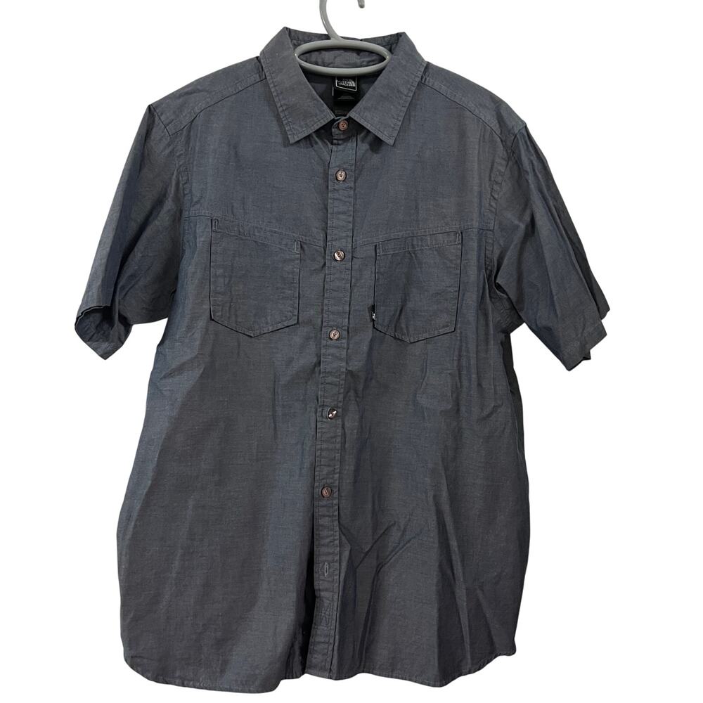 The North Face Short Sleeve Large Men's Button Up Gray Chambray Twill 2 Pockets